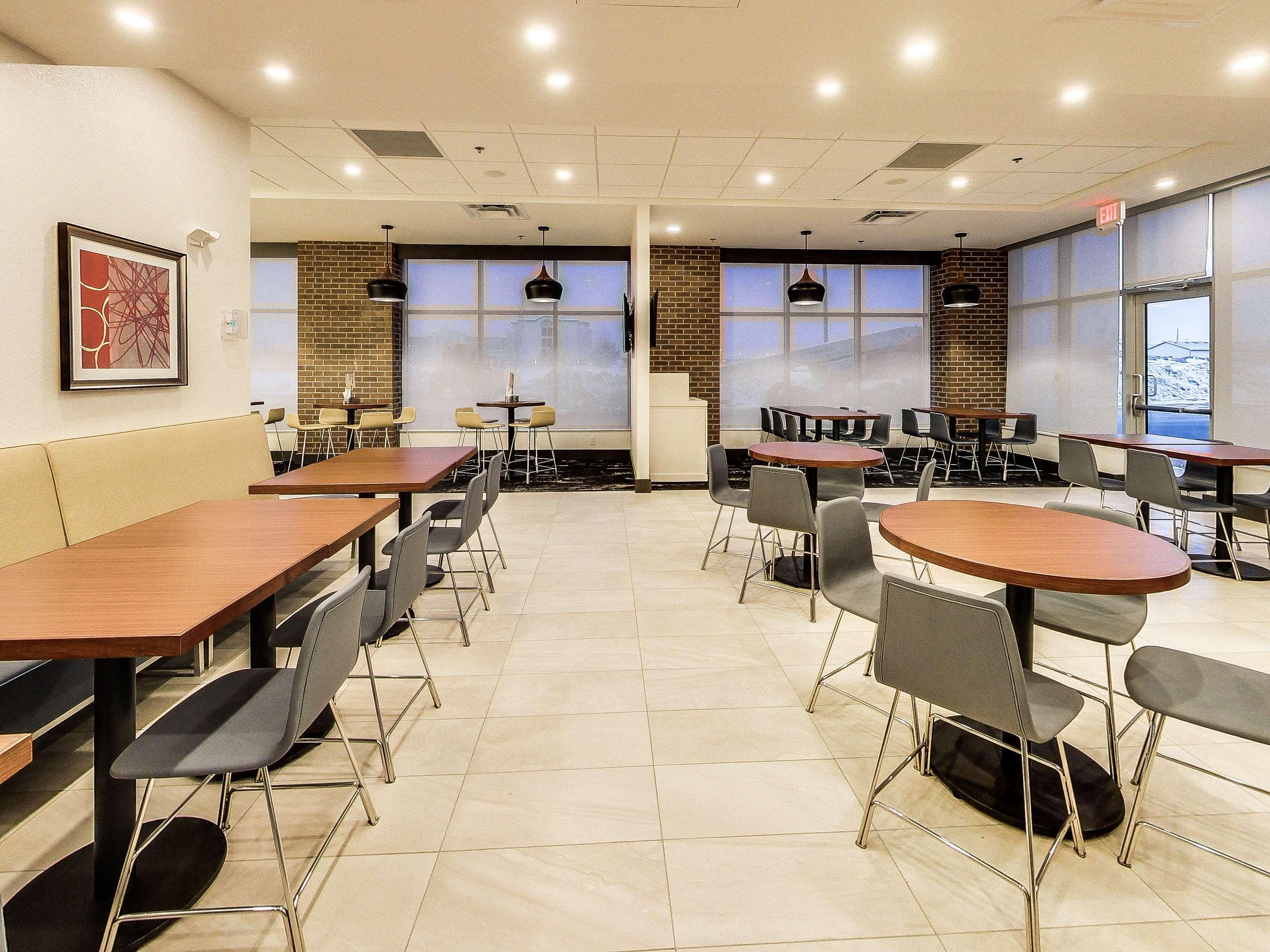 Hyatt Place Edmonton West Luaran gambar