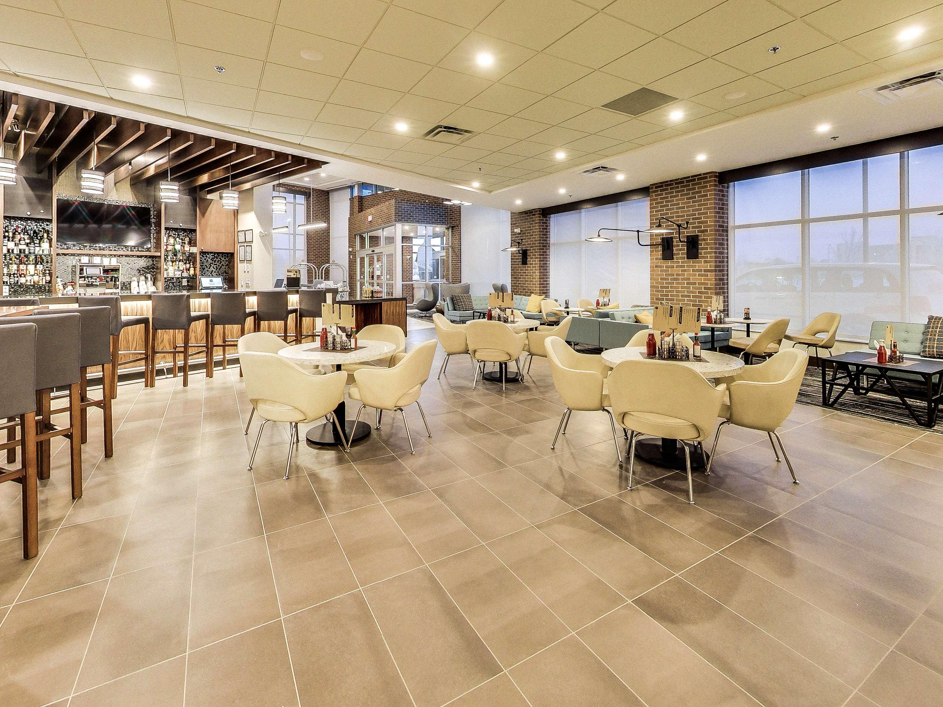 Hyatt Place Edmonton West Luaran gambar